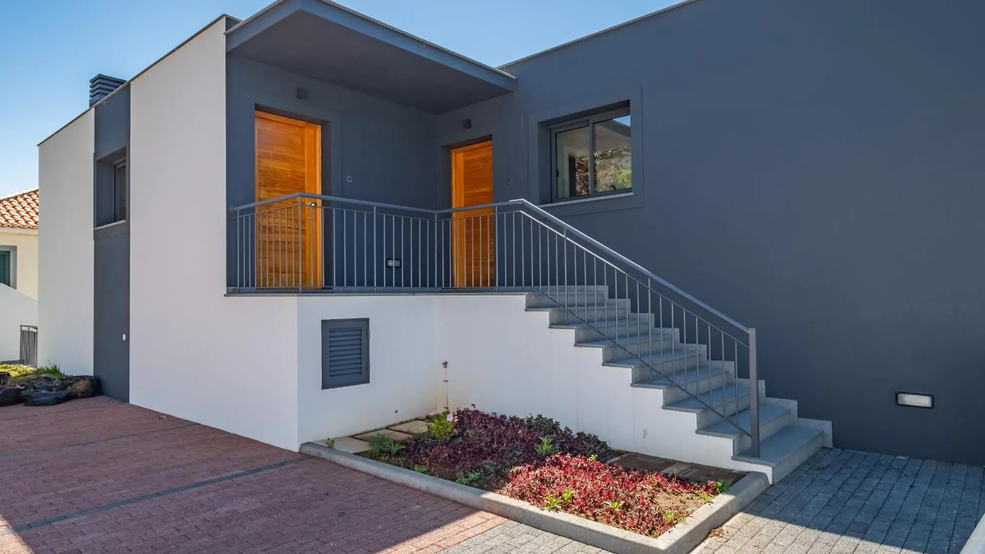 Contemporary Residence C By Madeira Sun Travel Funchal Portekiz