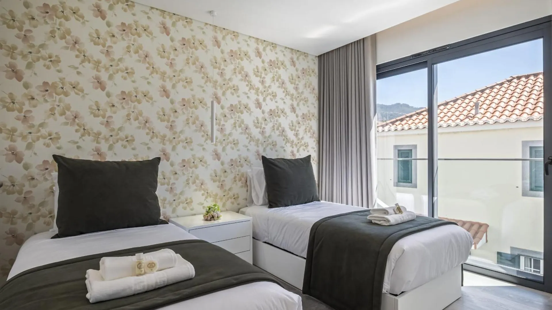 Daire Contemporary Residence C By Madeira Sun Travel Funchal
