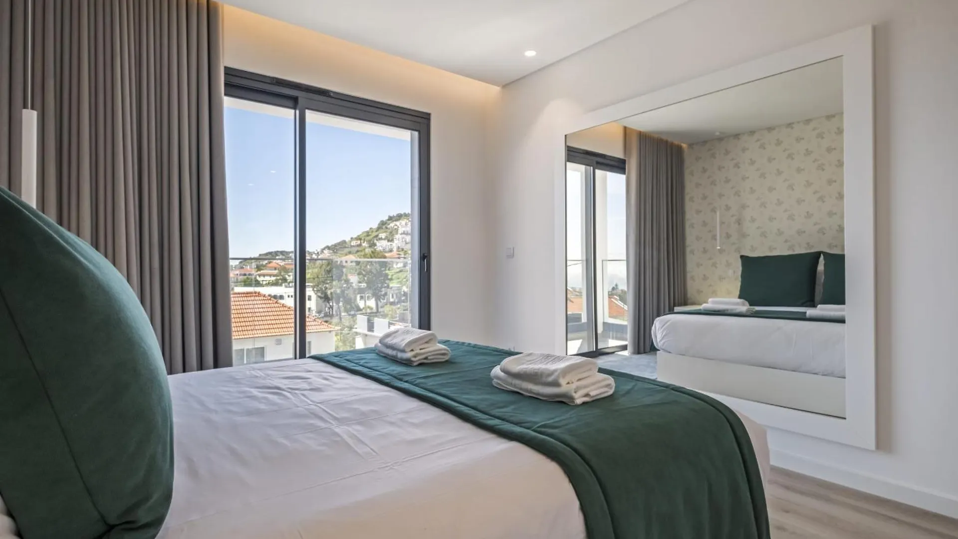 Contemporary Residence C By Madeira Sun Travel Funchal Daire