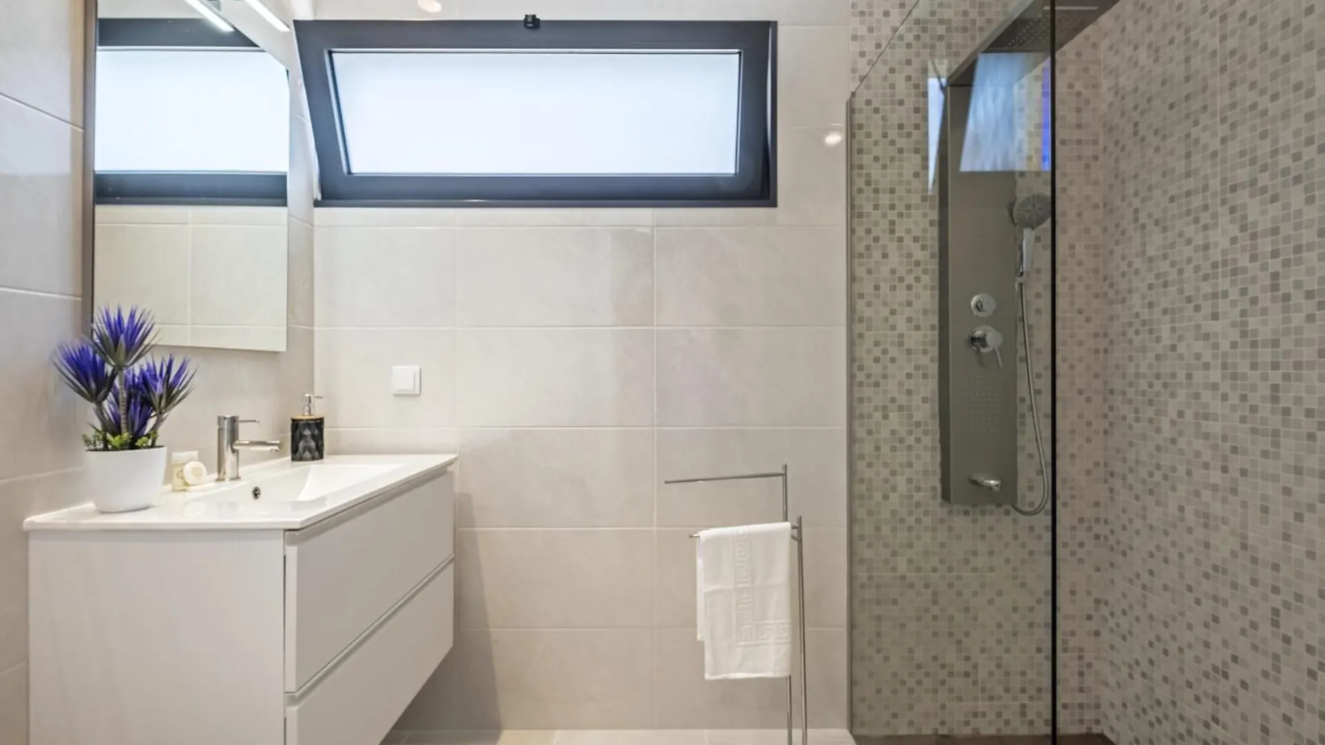 Contemporary Residence C By Madeira Sun Travel Funchal